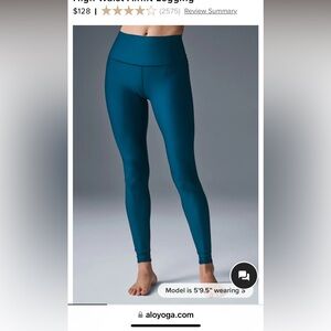 ALO 7/8 length Compression leggings in Emerald, SZ S, sheen finish, like new